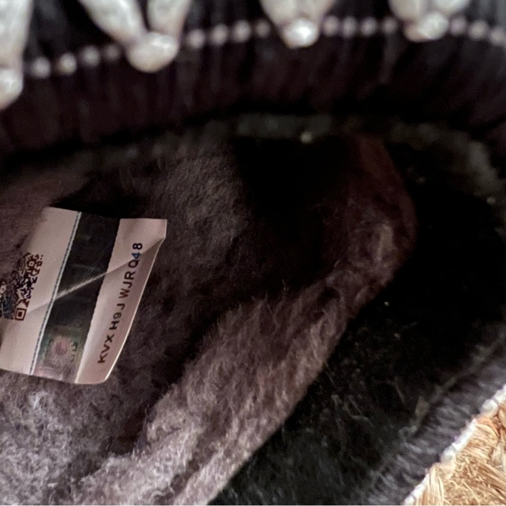 NWT UGG Tazz Platform Suede Slipper Black Women’s 7 - Picture 14 of 16